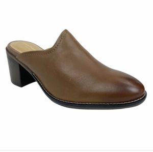 NWT Hush Puppies Hannah Mule Dachshund Leather Size 9